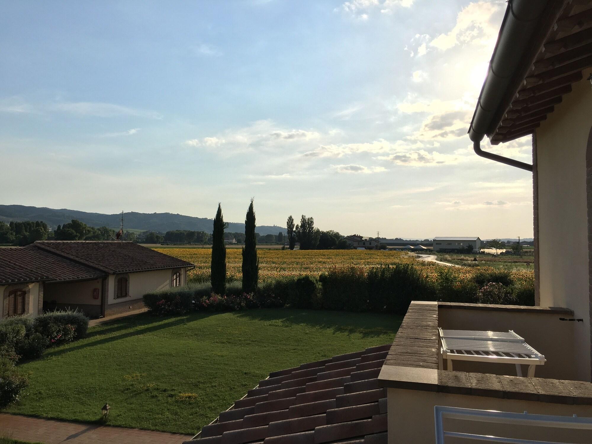 Agriturismo Le Rondini Di Francesco Di Assisi Cannara Экстерьер фото
