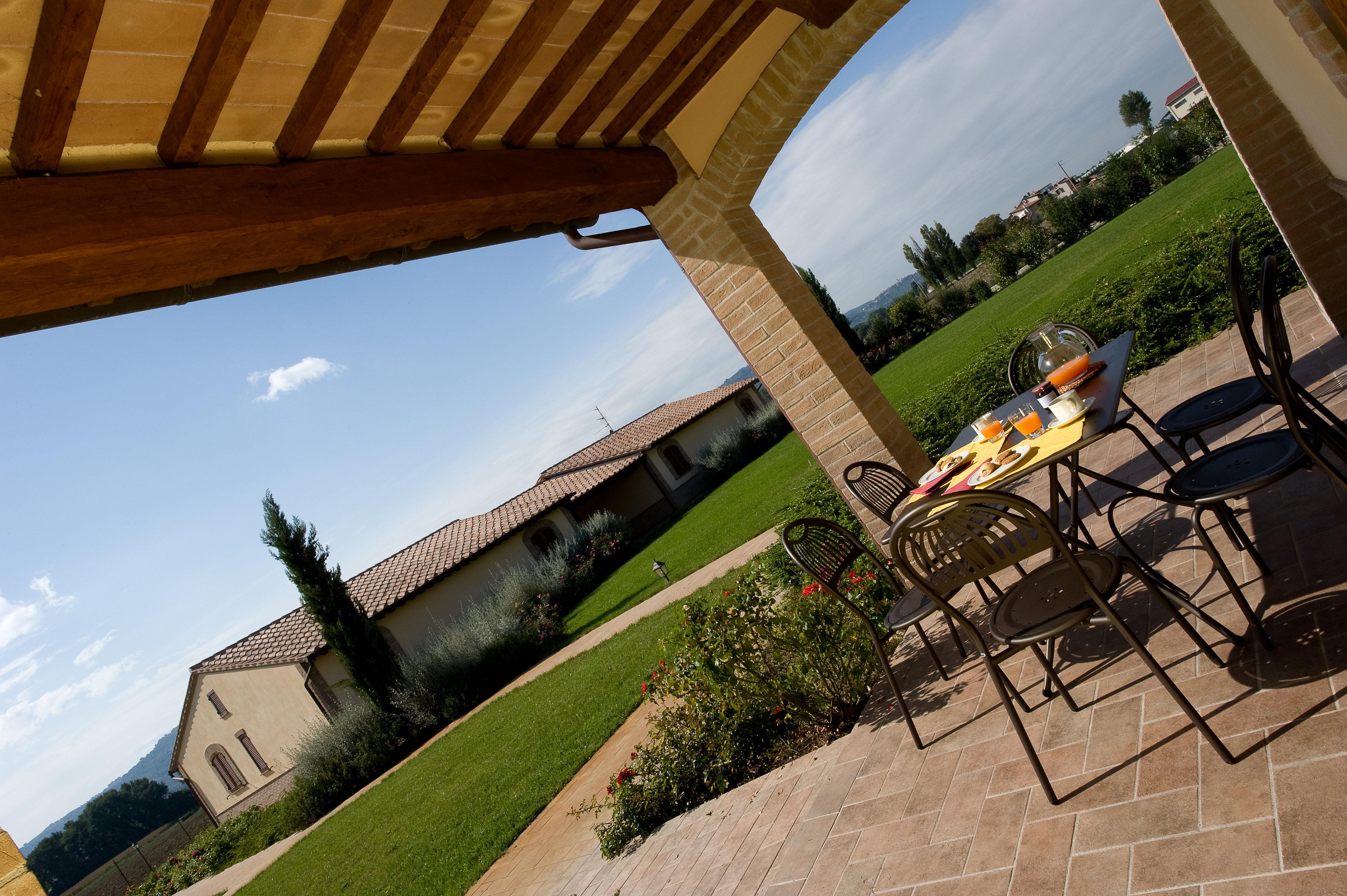 Agriturismo Le Rondini Di Francesco Di Assisi Cannara Экстерьер фото