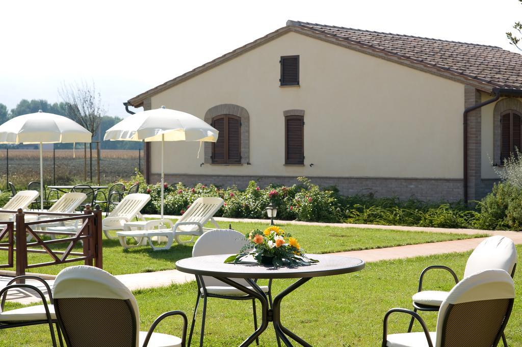 Agriturismo Le Rondini Di Francesco Di Assisi Cannara Экстерьер фото