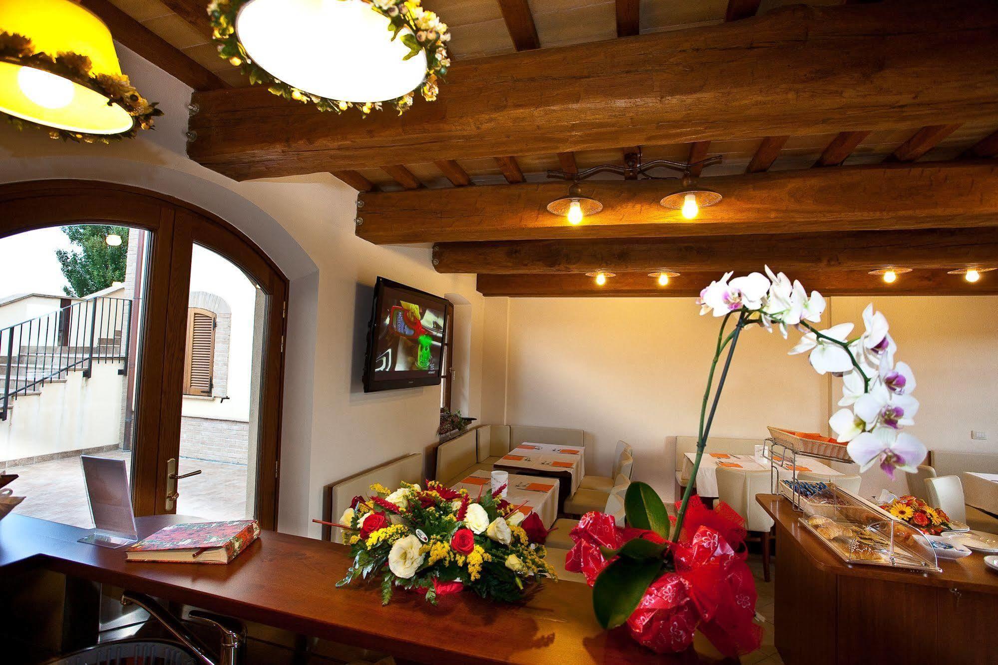 Agriturismo Le Rondini Di Francesco Di Assisi Cannara Экстерьер фото