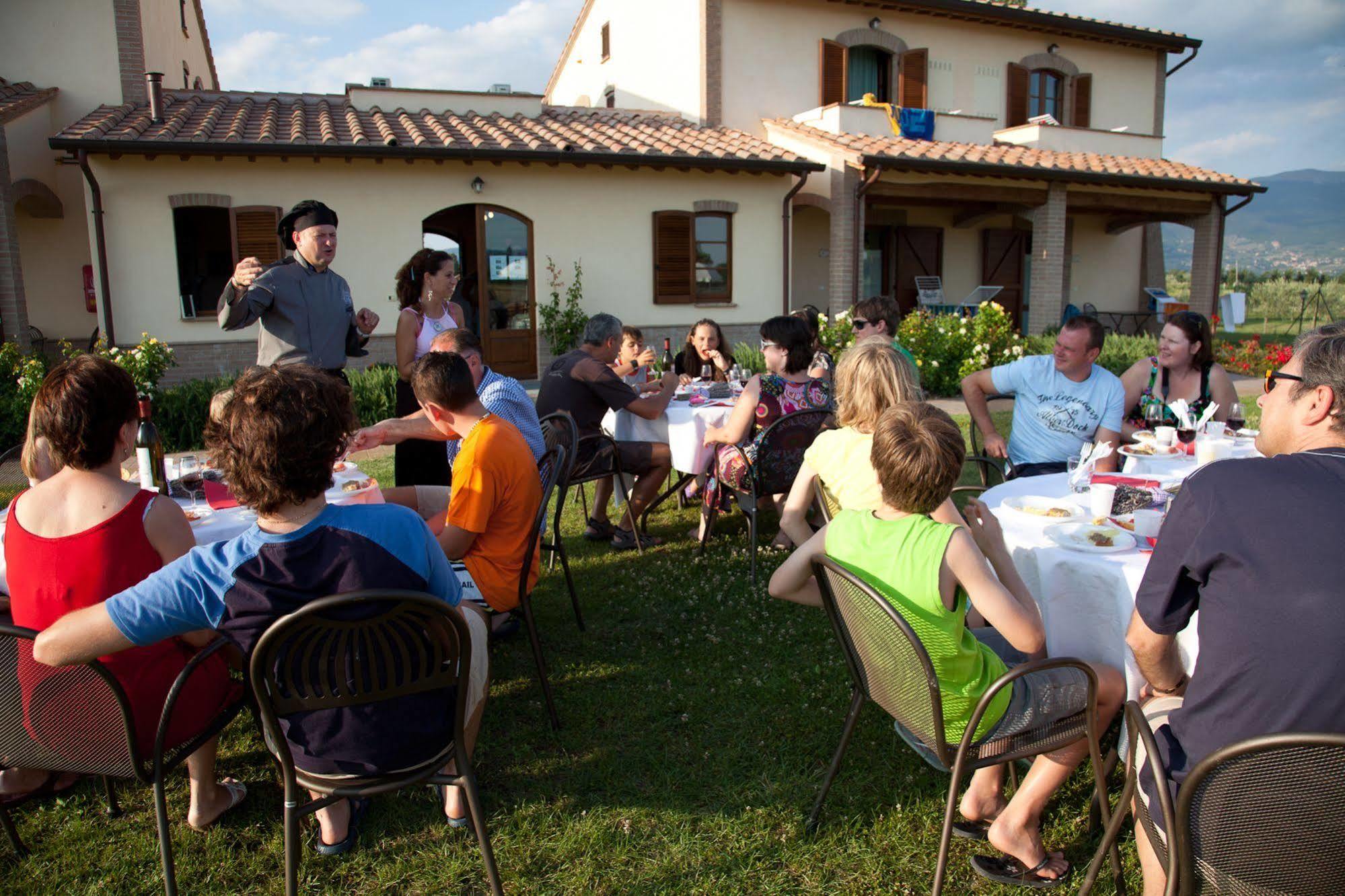 Agriturismo Le Rondini Di Francesco Di Assisi Cannara Экстерьер фото