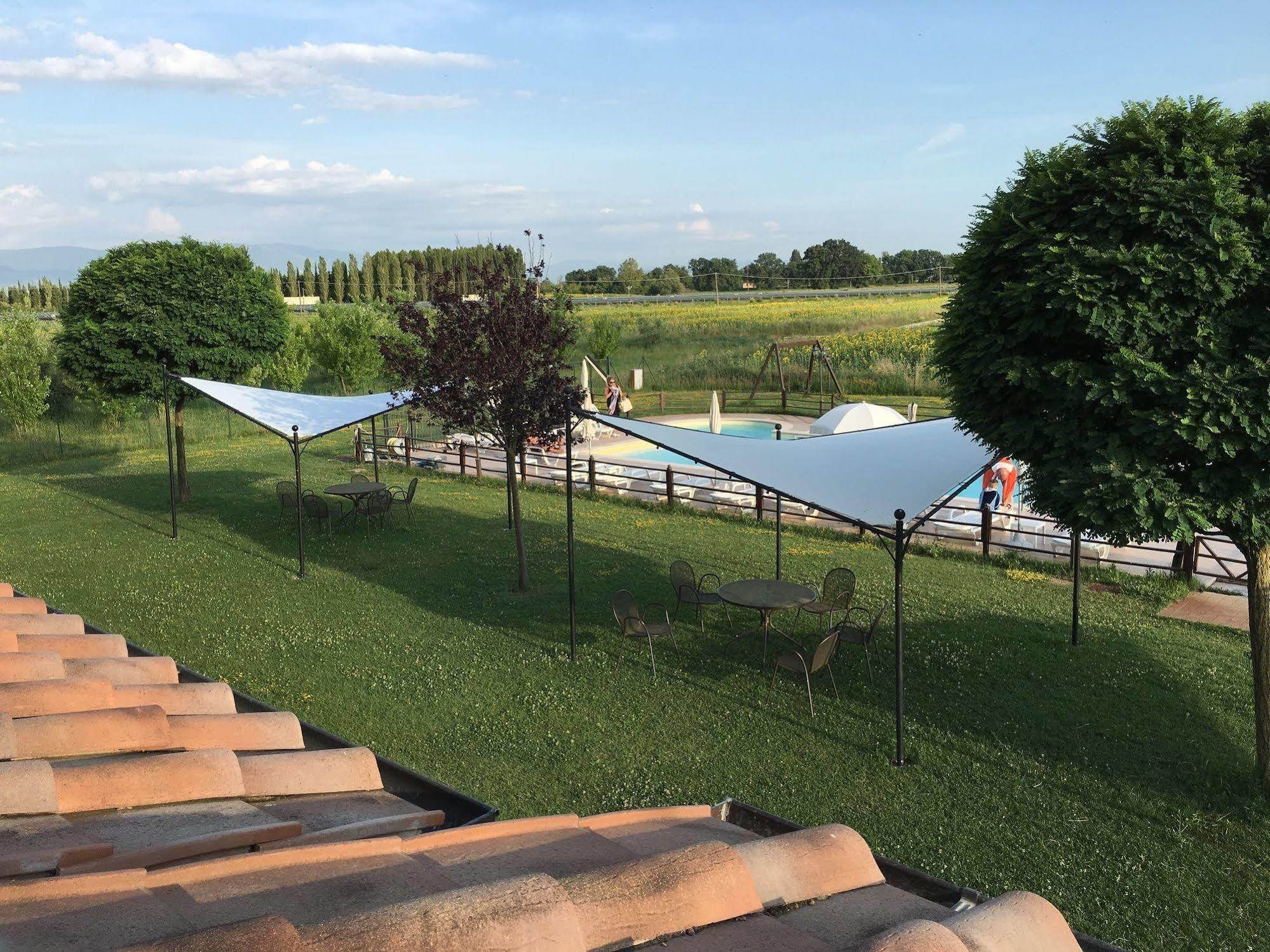 Agriturismo Le Rondini Di Francesco Di Assisi Cannara Экстерьер фото
